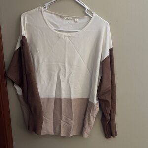 Cyrus Women's Crew Neck Sweater - White and Brown